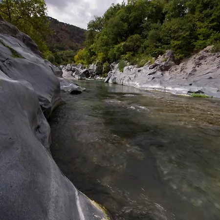 Boccadifuoco Sul Fiume Alcantara Apartamento Motta Camastra
