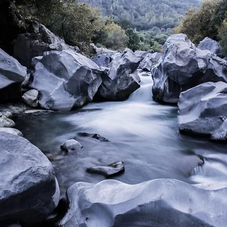 Boccadifuoco Sul Fiume Alcantara * Motta Camastra